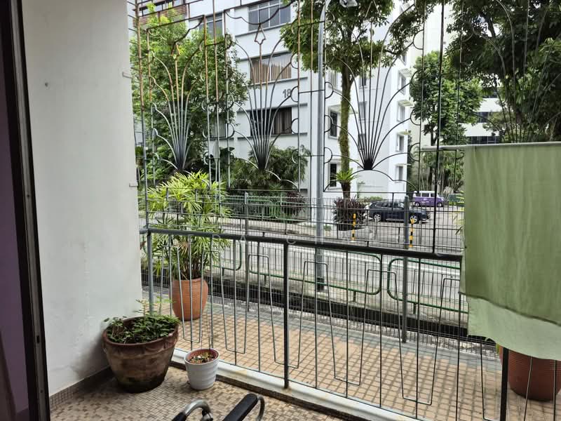 Botanic Gardens View, 27 Taman Serasi, 3 Bedrooms, 1,440 sqft, Apartment For Sale, by Freda Chang, 500006615 - Balcony - PropertyGuru.com.sg
