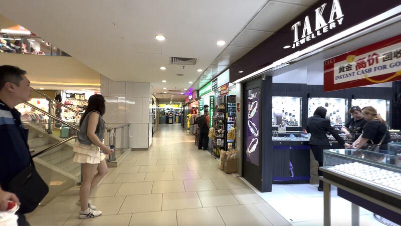 Lucky Plaza, 304 Orchard Road, 226 sqft, Mall Shop For Sale, by Alvin Chua, 500006644 - Corridor - CommercialGuru.com.sg
