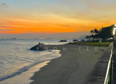 For Sale - PRICED TO SELL! RAMSGATE BUNGALOW WALK TO BEACH AND 2 MRTs