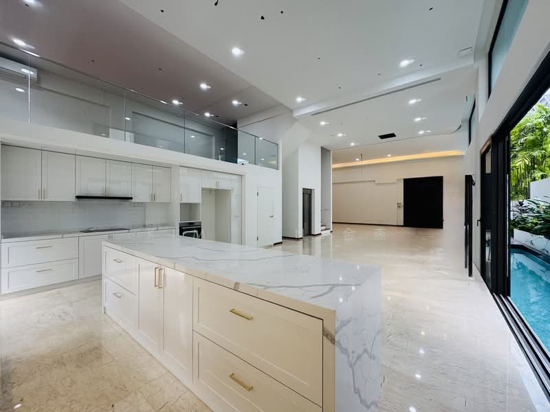 Brand New with Pool, 5 levels with Lift, 7 Big bedrooms ensuite, huge living & dining hall, Walk to Stevens MRT, call 8130 3636 to view, 7 Bedrooms, 9,500 sqft, Semi-Detached House For Sale, by Kim Yan 金燕, 500006856 - Kitchen - PropertyGuru.com.sg