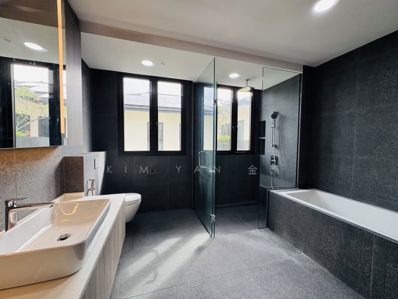 Brand New with Pool, 5 levels with Lift, 7 Big bedrooms ensuite, huge living & dining hall, Walk to Stevens MRT, call 8130 3636 to view, 7 Bedrooms, 9,500 sqft, Semi-Detached House For Sale, by Kim Yan 金燕, 500006856 - Bathroom - PropertyGuru.com.sg
