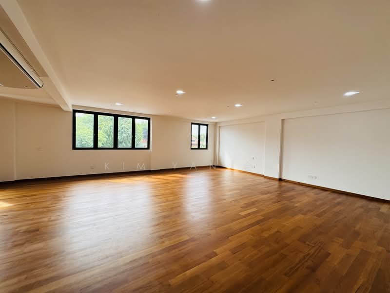 Brand New with Pool, 5 levels with Lift, 7 Big bedrooms ensuite, huge living & dining hall, Walk to Stevens MRT, call 8130 3636 to view, 7 Bedrooms, 9,500 sqft, Semi-Detached House For Sale, by Kim Yan 金燕, 500006856 - Interior - PropertyGuru.com.sg