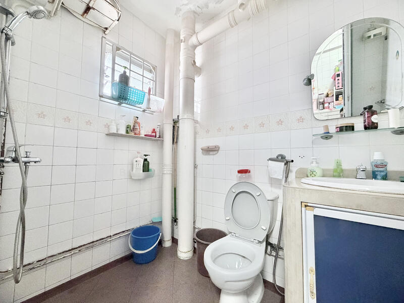 For Sale - 477 Sembawang Drive