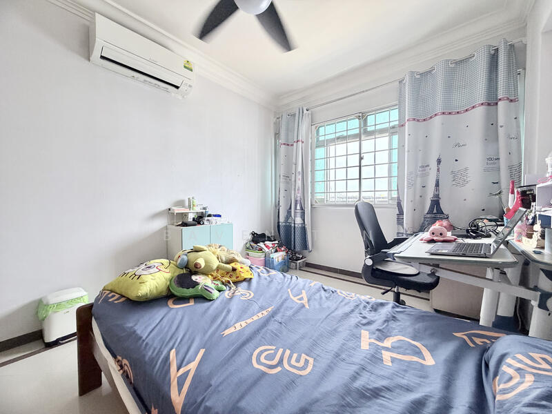 For Sale - 477 Sembawang Drive