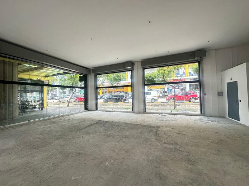 Tradehub 21, 18 Boon Lay Way, Boon Lay / Jurong / Tuas, 2,788 sqft, Food & Beverage For Rent, by Shen Sherry, 500006942 - Exterior - CommercialGuru.com.sg