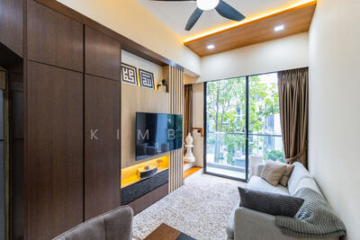 For Sale - Cheap freehold 1 bed 2 bath convertible to 1+guest room w ~3.7% yield!