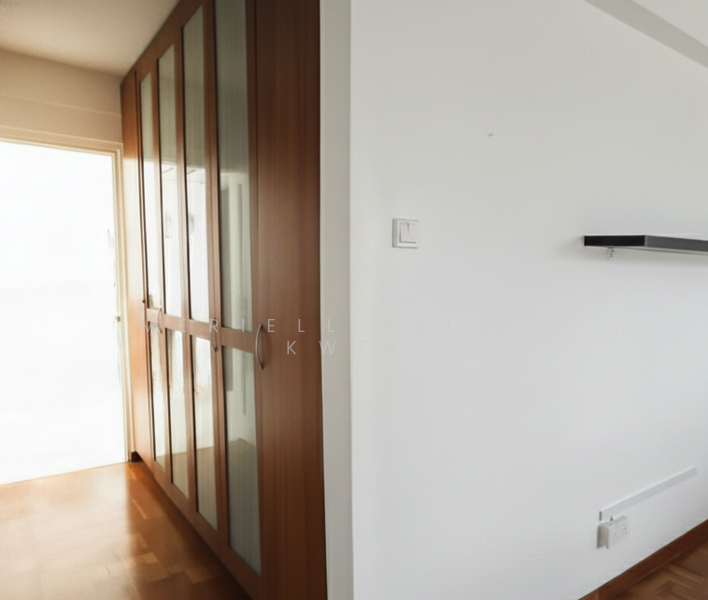Master Bedroom's Built-in Wardrobe