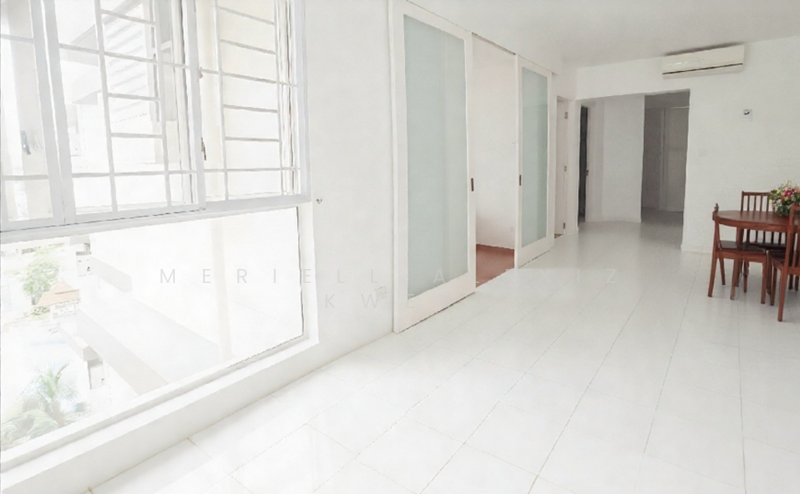 Living Room Looking at Dining Area