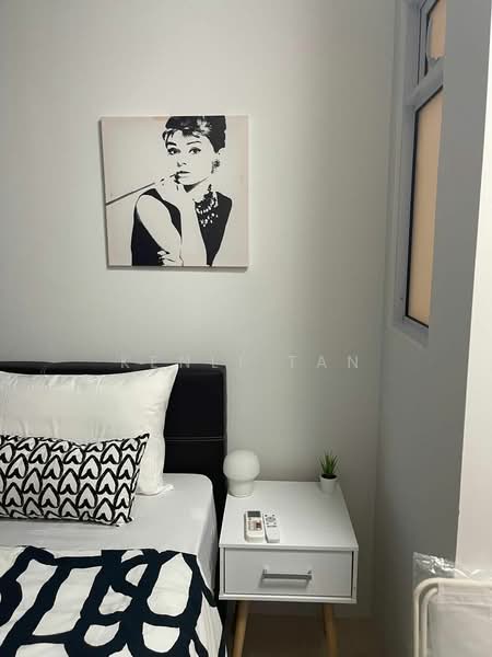 Burlington Square, 175 Bencoolen Street, Room Rental, 80 sqft, Apartment For Rent, by Kenli Tan, 500007171 - Bedroom - PropertyGuru.com.sg