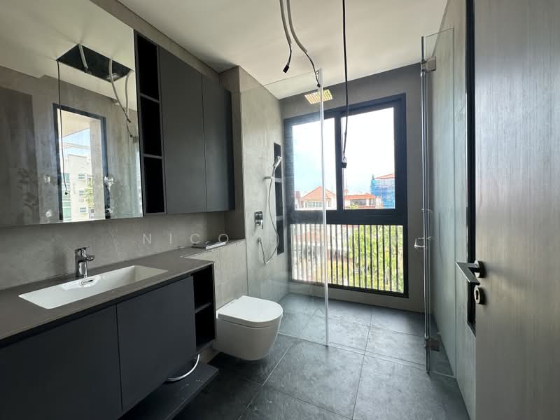 Lorong G Telok Kurau, Lorong G Telok Kurau , East Coast vicinity, 5 Bedrooms, 6,311 sqft, Semi-Detached House For Sale, by Nicole Chia, 500007197 - Bathroom - PropertyGuru.com.sg