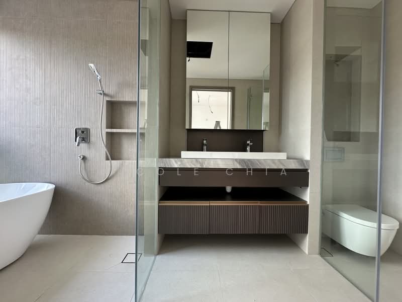 Telok Kurau, East Coast , Lorong G Telok Kurau, 5 Bedrooms, 5,765 sqft, Semi-Detached House For Sale, by Nicole Chia, 500007207 - Bathroom - PropertyGuru.com.sg