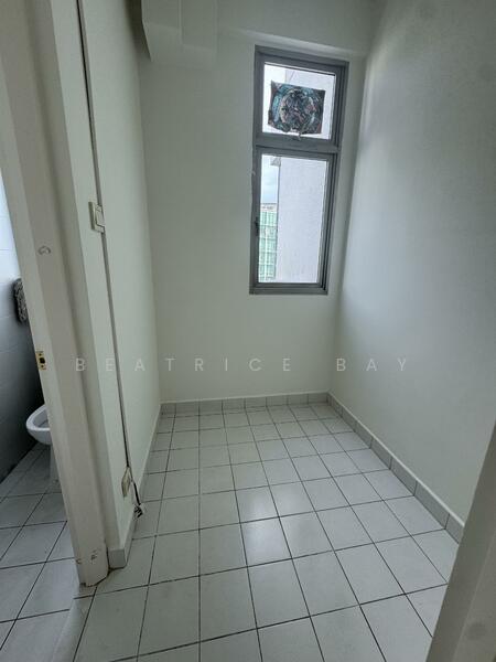 Helper's room with Bathroom