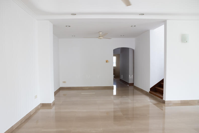 Foyer and Formal dinning area
