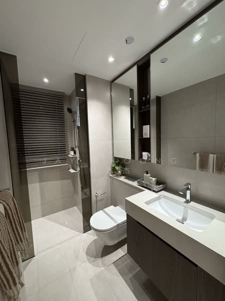 Pinery Residences, Tampines Street 94, Bedok / Upper East Coast, 5 Bedrooms, 1,195 sqft, Condominium For Sale, by Jay Choong 钟志杰, 500007274 - Bathroom - PropertyGuru.com.sg