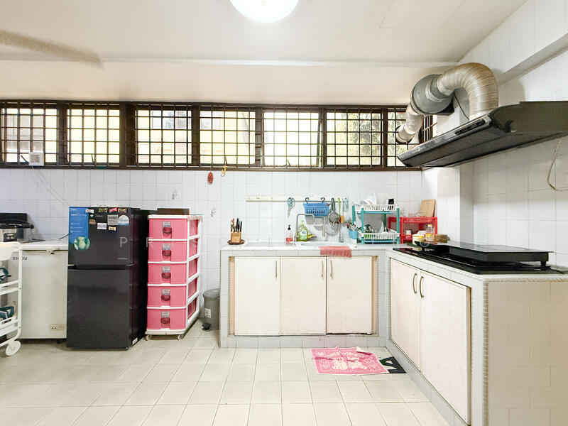 For Sale - UNDERVALUED FREEHOLD LANDED HOUSE FOR SALE