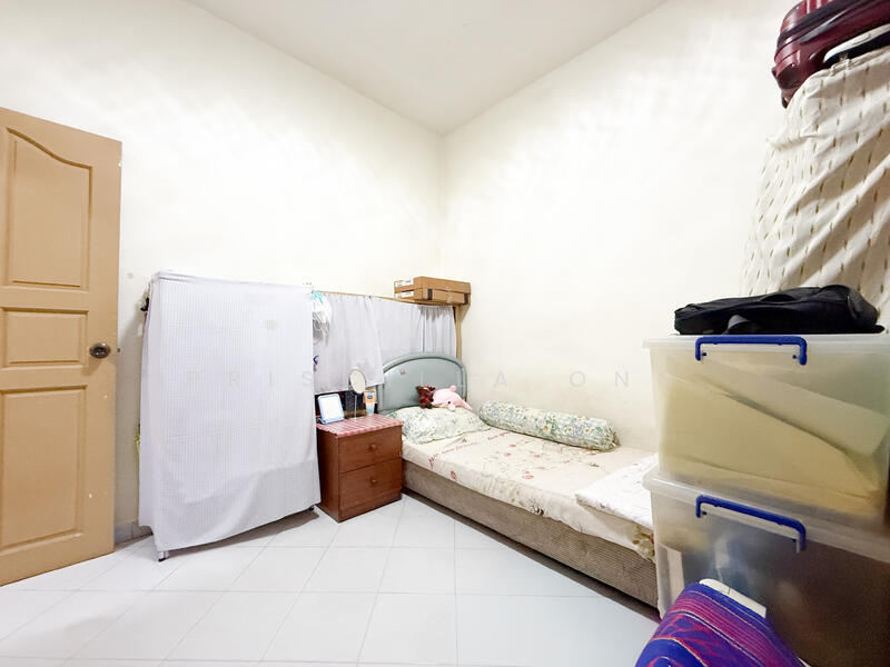 For Sale - UNDERVALUED FREEHOLD LANDED HOUSE FOR SALE