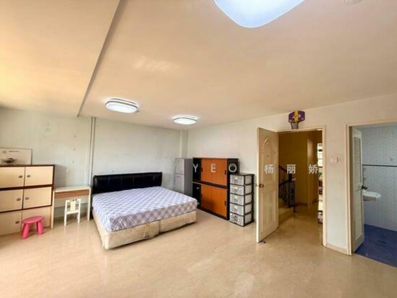 Cambridge road terrace 8 bedroom Terraced House For Sale at S$ 6,200,000 | PropertyGuru Singapore