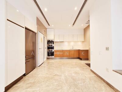 For Sale - Nouvel 18