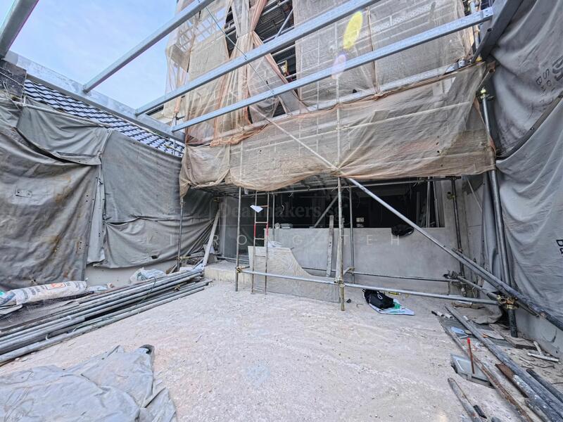 ❤️ BRAND NEW 7+1 ROOM LANDED! WALK TO AMENITIES! Terraced House For Sale at S$ 6,300,000 | PropertyGuru Singapore - Exterior