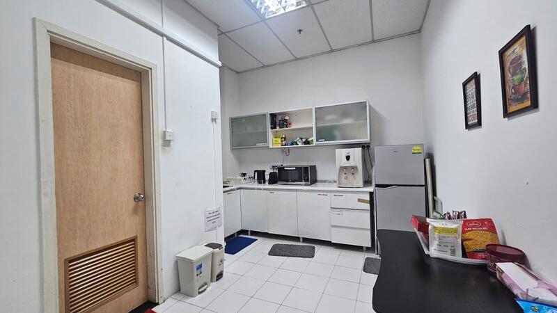E-Centre @ Redhill, 3791 Jalan Bukit Merah, 1,884 sqft, Light Industrial (B1) For Rent, by Evan Loh, 500007567 - Kitchen - CommercialGuru.com.sg