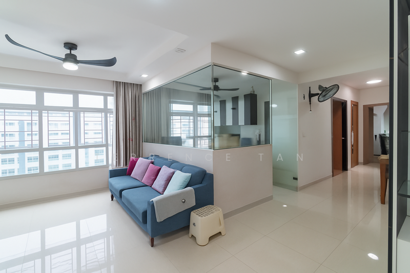 Living Room decluttered 