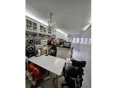 For Sale - 177 Ang Mo Kio Avenue 4