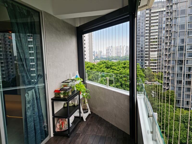 Windy Balcony with unblocked Sunset View
