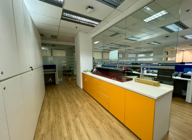 RAFFLES PLACE | Fitted Office | Walking Distance to MRT |, Raffles Place MRT, 3,100 sqft, Office For Rent, by Amy Aw 胡嘉薇, 500007711 - CommercialGuru.com.sg