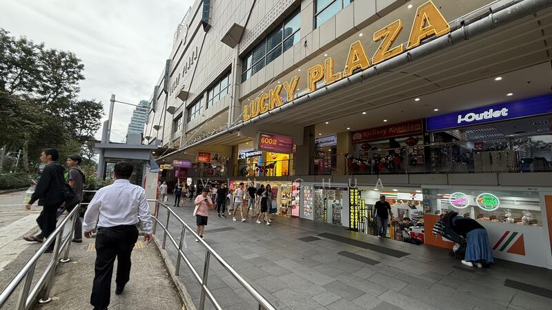 Lucky Plaza, 304 Orchard Road, 1,679 sqft, Food & Beverage For Rent, by Alvin Chua, 500007977 - Exterior - CommercialGuru.com.sg