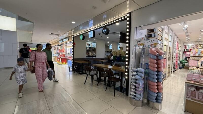 Lucky Plaza, 304 Orchard Road, 1,679 sqft, Food & Beverage For Rent, by Alvin Chua, 500007977 - Interior - CommercialGuru.com.sg