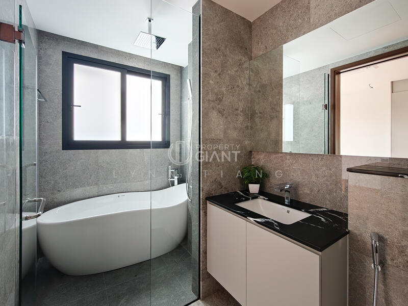 ❤️GIANT⚡️Selling Now! Brand New 4 Levels Inter Terrace w Attic & Lift at Joo Chiat Place, Joo Chiat Place/ Lrg H Telok Kurau/ Joo Chiat Avenue, 6 Bedrooms, 4,314 sqft, Terraced House For Sale, by Lynn Tiang, 500007979 - Bathroom - PropertyGuru.com.sg