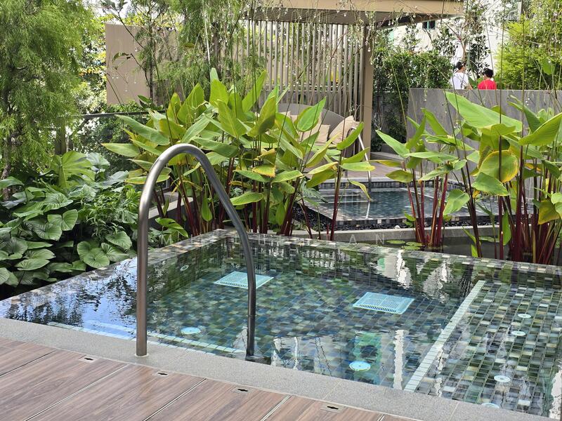 For Rent - Piccadilly Grand