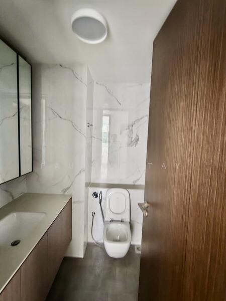 The Watergardens at Canberra Condominium For Sale at S$ 1,380,000 | PropertyGuru Singapore - Bathroom