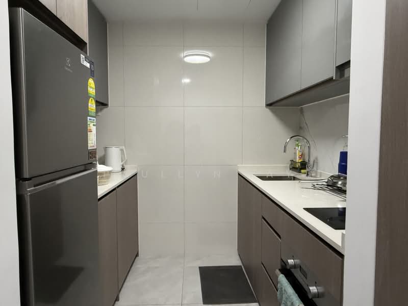 The Watergardens at Canberra, 37 Canberra Drive, 2 Bedrooms, 753 sqft, Condominium For Sale, by Paullyn Tay, 500008135 - Kitchen - PropertyGuru.com.sg