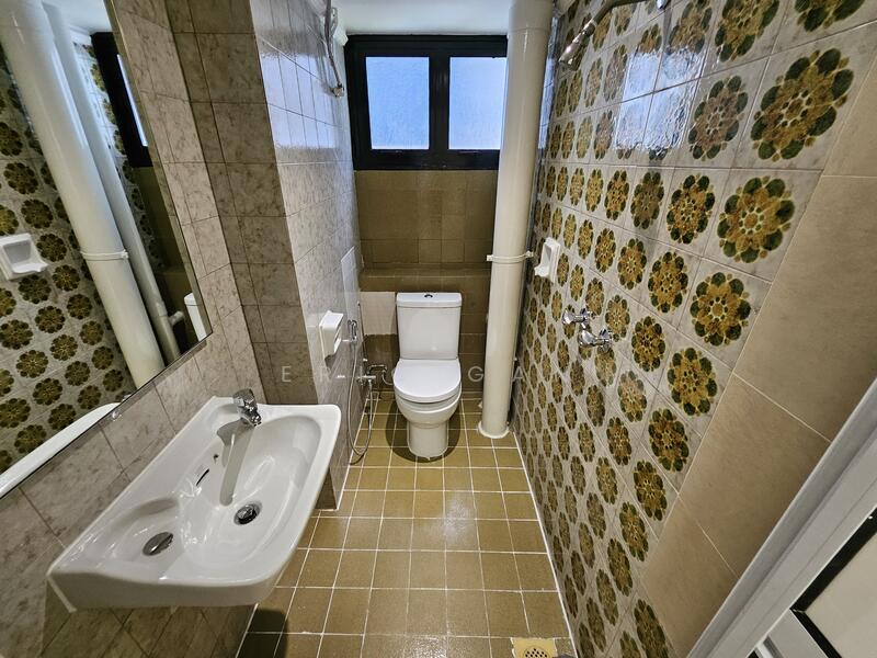 Common Bathroom