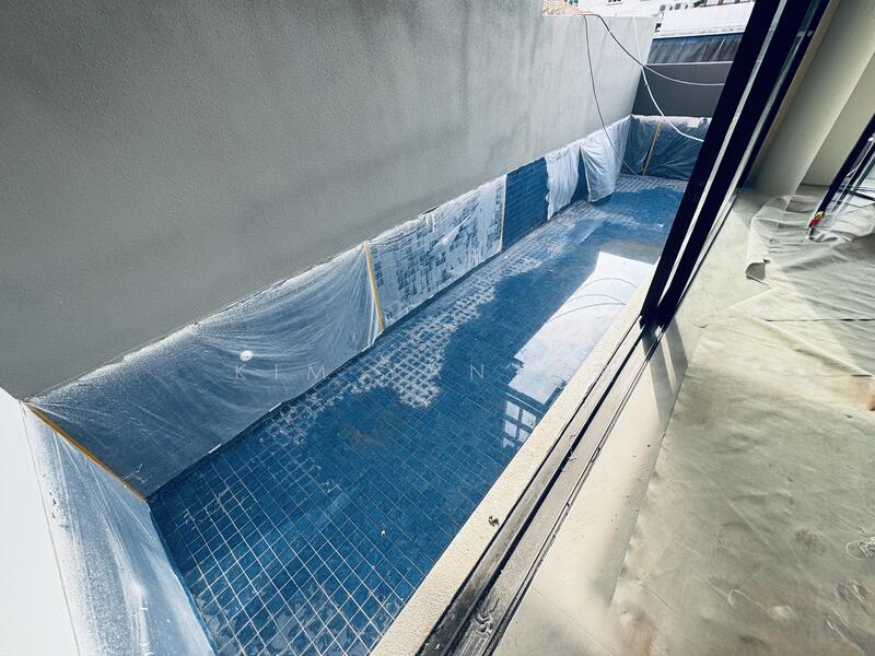 For Sale - Brand new & freehold semi-d, 4 levels with lift, swimming pool, Basement to park 6 cars