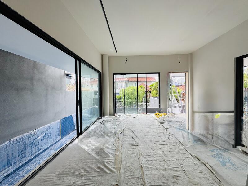 For Sale - Brand new & freehold semi-d, 4 levels with lift, swimming pool, Basement to park 6 cars