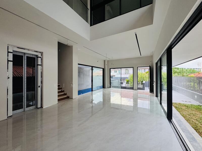 For Sale - Last unit: Brand new & freehold semi-d, 4 levels with lift, swimming pool, Basement to park 6 cars