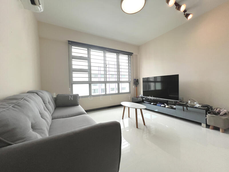 For Sale - 574B Woodlands Glen