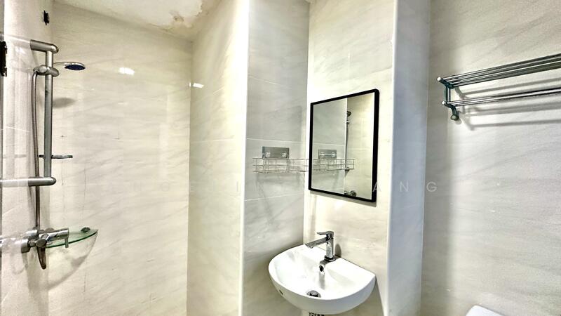 Ground floor Bathroom