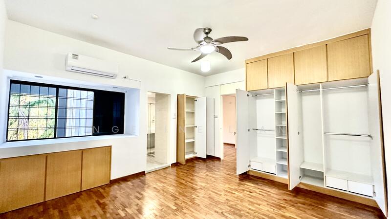 2nd floor Master Bedroom