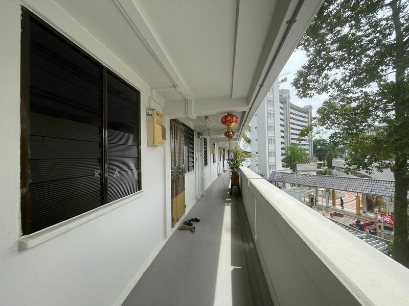 Neat and Tidy Corridor