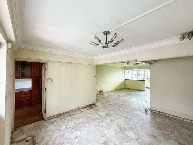 101 Clementi Street 14 HDB Flat For Sale at S$ 890,000 | PropertyGuru Singapore - Dining Area - Actual