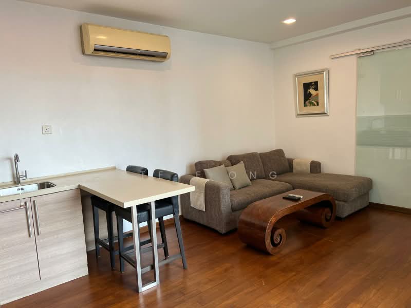 Platinum Residence, 10 Geylang Lorong 31, Studio, 470 sqft, Condominium For Rent, by Steve Ong, 500008933 - Living Room - PropertyGuru.com.sg