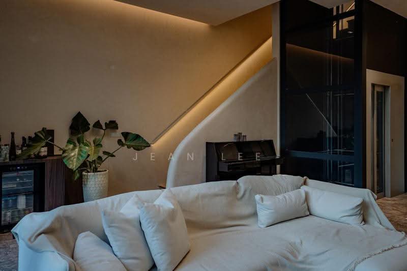 Parkwood Collection, Lorong 1 Realty Park, Hougang / Punggol / Sengkang, 5 Bedrooms, 5,682 sqft, Semi-Detached House For Sale, by Jean Lee, 500008983 - Living Room - PropertyGuru.com.sg