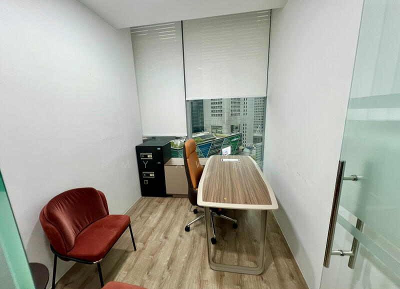 RAFFLES PLACE | Nicely Fitted Office | City Views |, Raffles Place MRT, 1,044 sqft, Office For Rent, by Amy Aw 胡嘉薇, 500009068 - CommercialGuru.com.sg