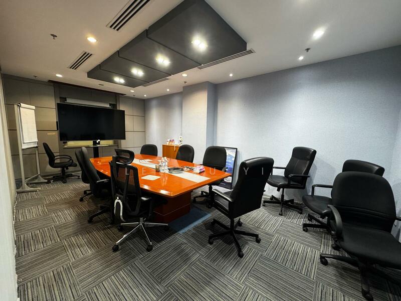 Ubi Techpark, 10 Ubi Crescent, 4,715 sqft, Light Industrial (B1) For Rent, by Lee Su Yi, 500009287 - Meeting Room - CommercialGuru.com.sg