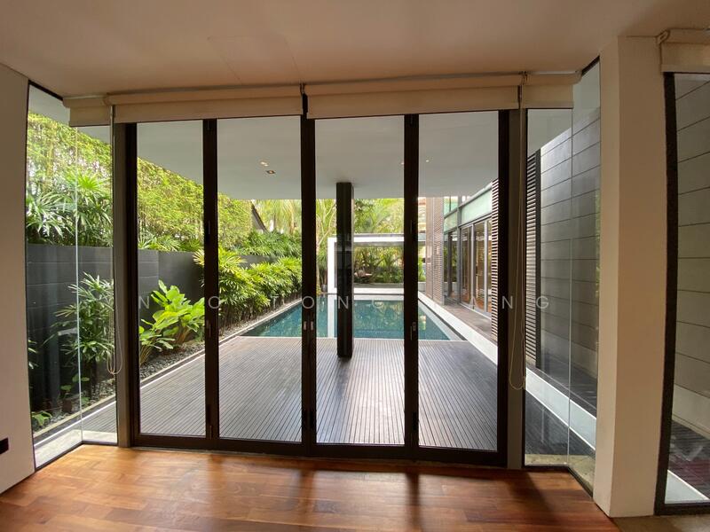 ⭐ D11 Modern bungalow with pool ❤️, Trevose Crescent off Dunearn Road, 6 Bedrooms, 7,000 sqft, Detached House For Sale, by Ngo Tong Hang, 500009417 - Living Room - PropertyGuru.com.sg