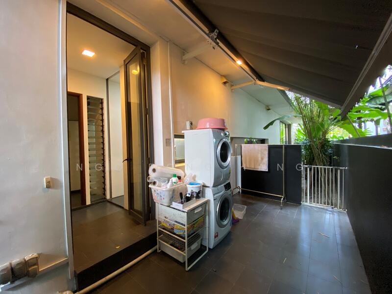 ⭐ D11 Modern bungalow with pool ❤️, Trevose Crescent off Dunearn Road, 6 Bedrooms, 7,000 sqft, Detached House For Sale, by Ngo Tong Hang, 500009417 - Balcony - PropertyGuru.com.sg