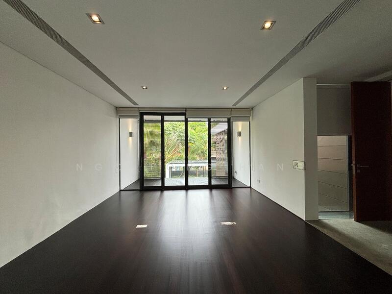 ⭐ D11 Modern bungalow with pool ❤️, Trevose Crescent off Dunearn Road, 6 Bedrooms, 7,000 sqft, Detached House For Sale, by Ngo Tong Hang, 500009417 - Living Room - PropertyGuru.com.sg